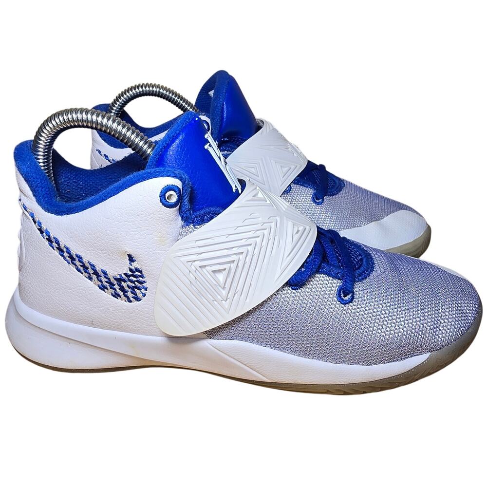Nike Kyrie Flytrap 3 Boys Basketball Shoes White Blue 5 Youth